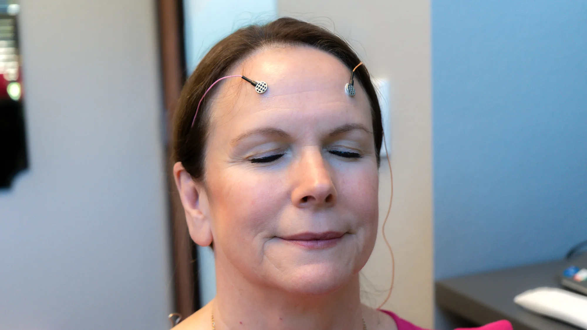 A calm microcurrent neurofeedback session at Abundant Life Wellness Center